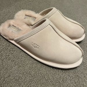 Brand new! Never worn Ugg Pearle Slippers
